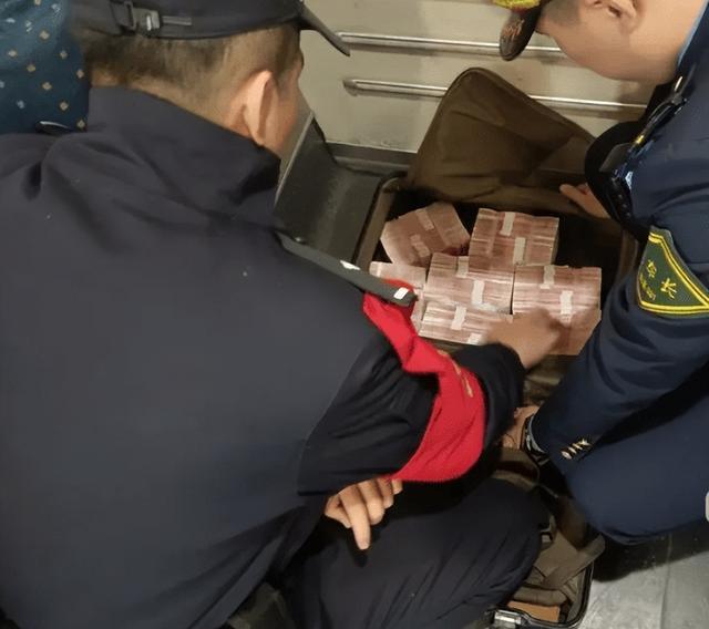 最新带现金几十万能过安检方法分析(最方便真实的慈溪携带现金过安检有具体规定吗方法)